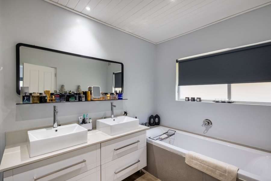 4 Bedroom Property for Sale in The Heads Western Cape